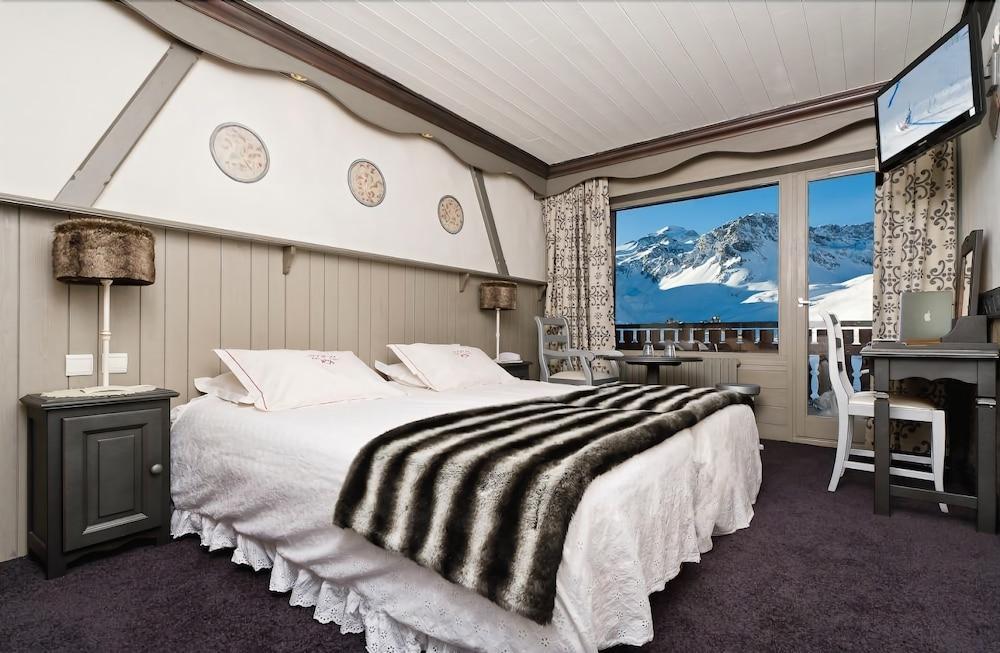 Hotel Les Campanules By Les Etincelles ティニュ エクステリア 写真
