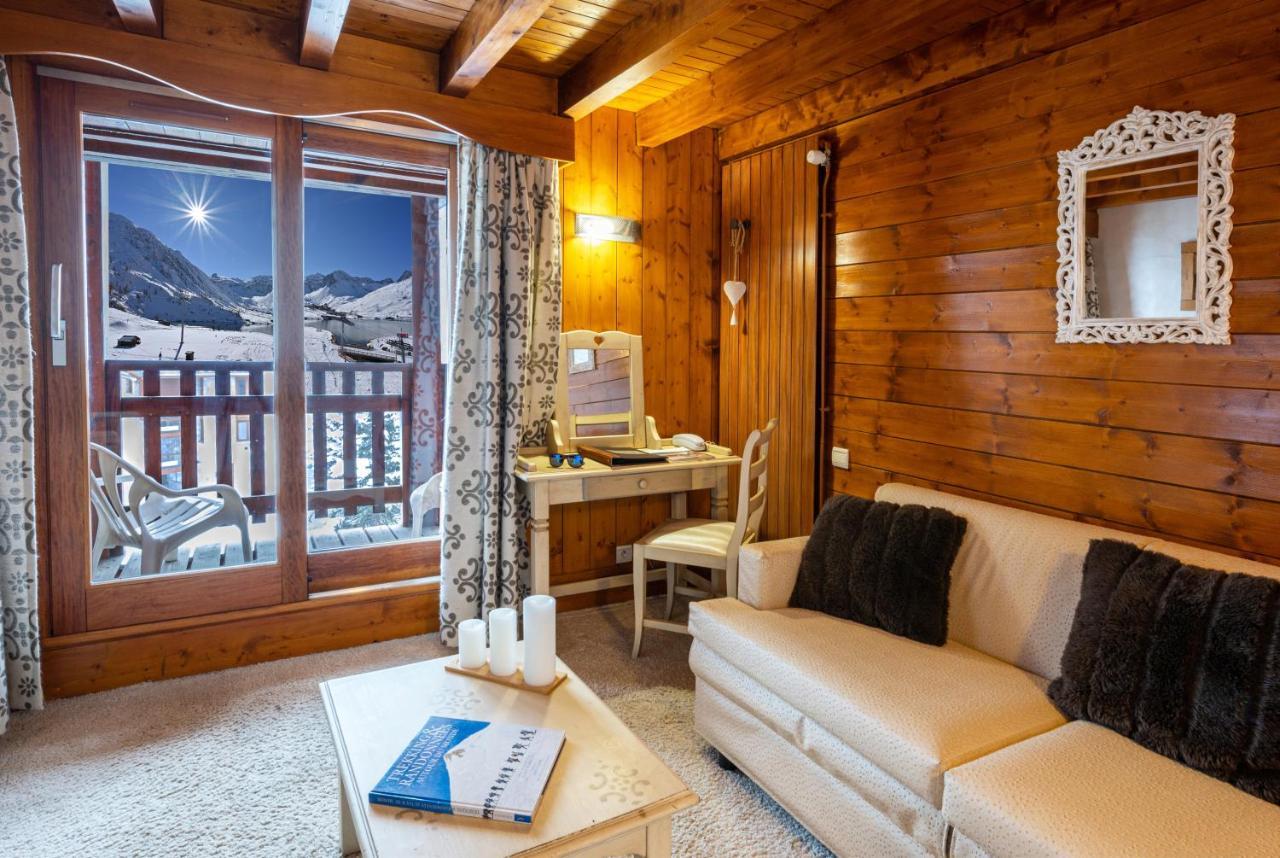 Hotel Les Campanules By Les Etincelles ティニュ エクステリア 写真